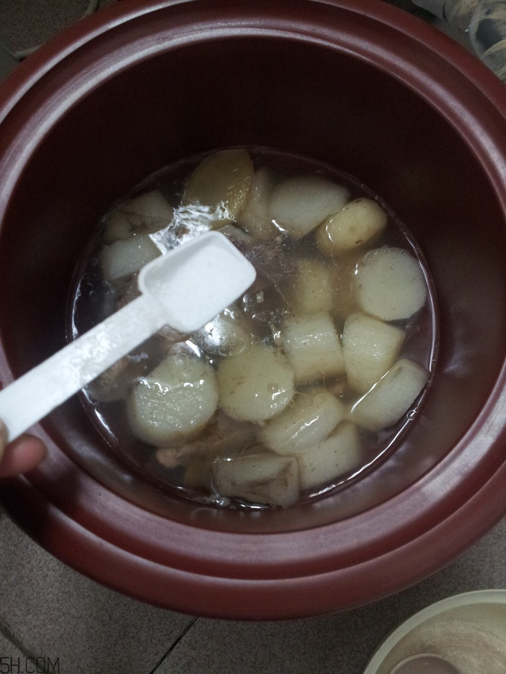 馬蹄和山藥能一起煲湯嗎？山藥和馬蹄能一起吃嗎？