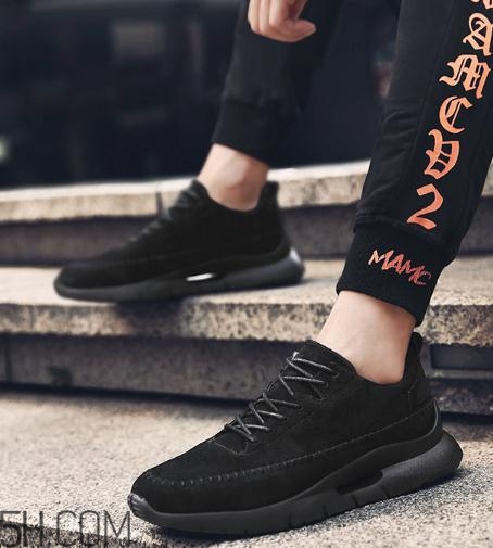 翻毛運動鞋發(fā)白怎么辦？翻毛運動鞋怎么打理？