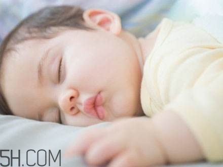 嬰幼兒腹脹要怎樣按摩？寶寶吃奶睡著了怎么辦？