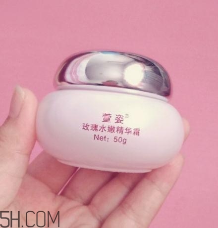 萱姿玫瑰水精華霜怎么樣？萱姿玫瑰水精華霜有激素嗎？