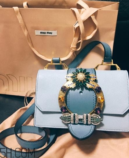 miumiu包包一般多少錢？這么仙的包包千萬別錯過