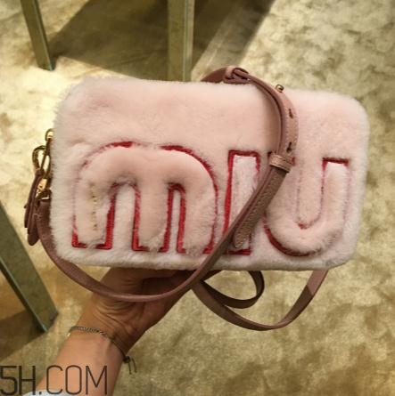 miumiu包包一般多少錢？這么仙的包包千萬別錯過
