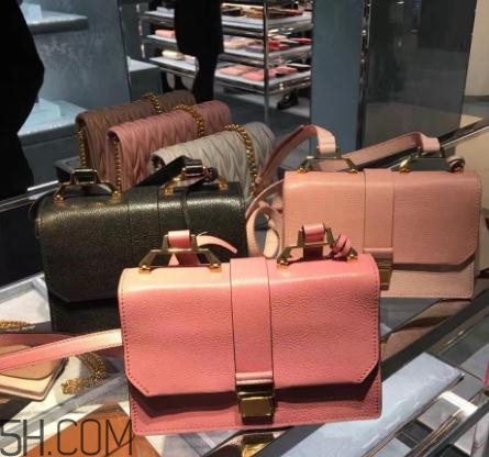 miumiu包包一般多少錢？這么仙的包包千萬別錯過