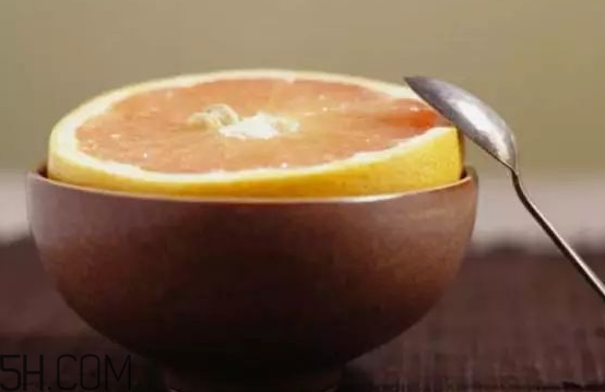 哪些水果可以煮熟吃？柚子蘋(píng)果煮著吃更健康