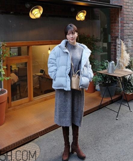 藍(lán)色面包服怎么搭配？塑造冬日運(yùn)動活力