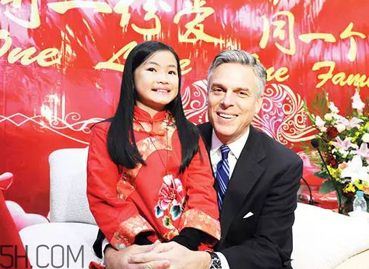 為什么老外愛收養(yǎng)中國的小孩？中國棄嬰多