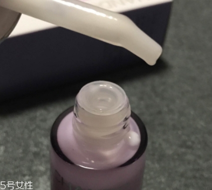自然堂凝時鮮顏系列適合什么膚質(zhì)？
