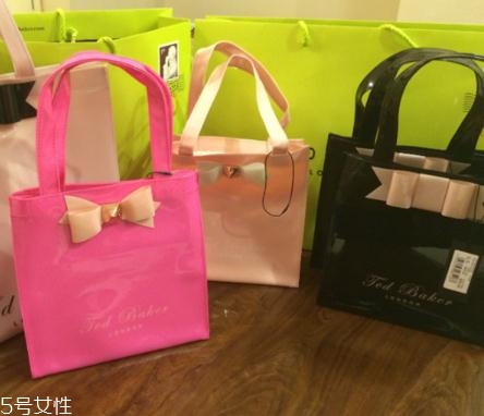 ted baker包包質(zhì)量好嗎？少女感爆棚的輕奢品牌