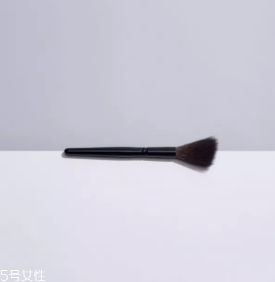 高光刷哪個牌子好？好用到哭的高光刷
