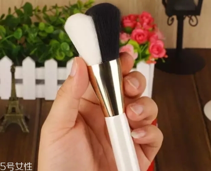 高光刷哪個牌子好？好用到哭的高光刷
