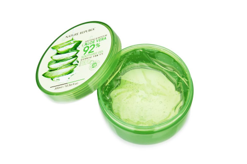 用蘆薈膠前需要洗臉嗎？蘆薈膠小孩也可以用