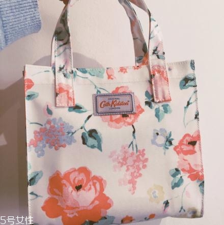 cath kidston是什么牌子？少女最愛的小碎花風(fēng)代表