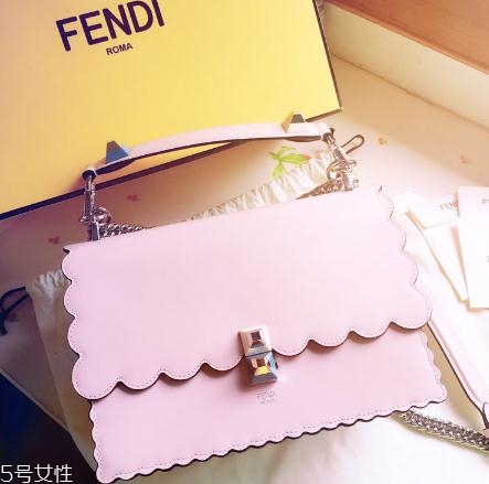 fendi包包多少錢？經(jīng)典的意大利老牌包包
