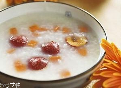 不吃晚餐減肥效果好不好？素食減肥的誤區(qū)