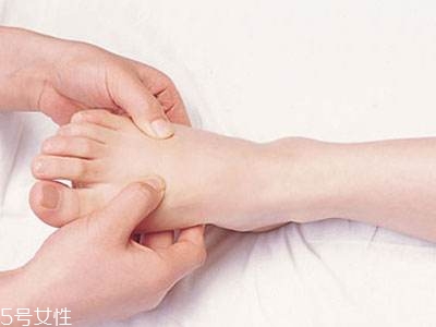 搓腳心的方法有哪些？常用第二種