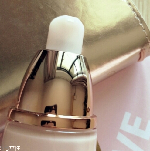 自然堂乳液怎么打開？按壓不出來不要著急