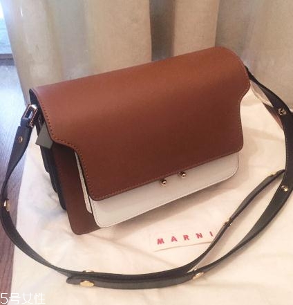 marni包包一般什么價(jià)位？大牌女星最?lèi)?ài)的氣質(zhì)款包包