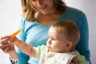 如何逐漸減少母乳的次數？轉移注意力很管用