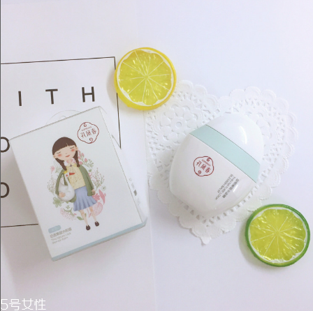 孔鳳春輕透素顏水粉霜好用嗎？國(guó)貨平價(jià)彩妝底妝
