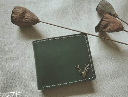 植鞣牛皮是牛皮嗎？最近超火的皮革材質