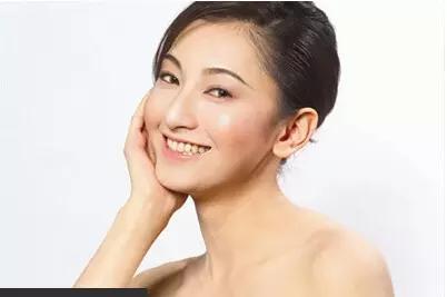 吃什么可以調(diào)理膚色？健康飲食很重要