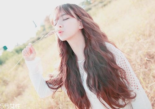 脖子后面有痣好嗎？激光冷凍祛痣易導(dǎo)致癌變