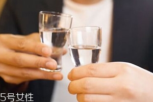 喝多少酒算安全？有基因缺陷的中國(guó)人最好不要喝