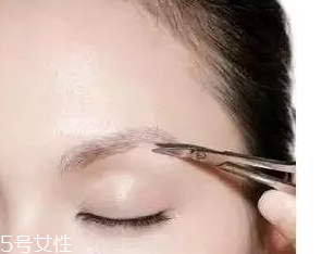 眉型為什么很奇怪？眉頭沒(méi)畫(huà)好