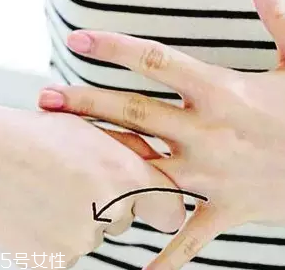 關(guān)節(jié)有響聲是病嗎？?jī)煞N情況區(qū)別對(duì)待