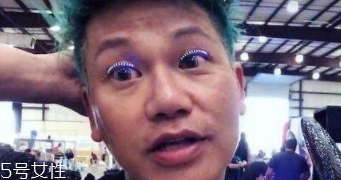 發(fā)光假睫毛多少錢？一閃一閃亮晶晶