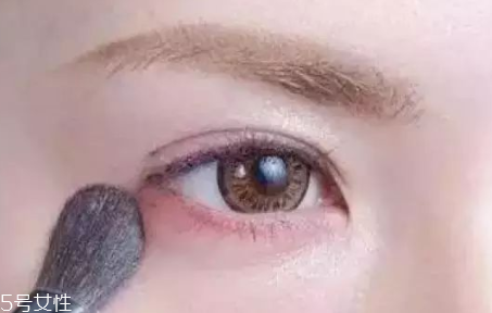 兔子腮紅怎么畫(huà)才可愛(ài)？中年少女必備腮紅畫(huà)技