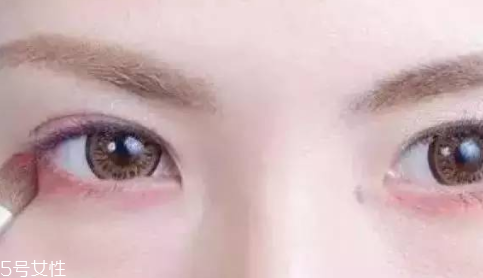 兔子腮紅怎么畫(huà)才可愛(ài)？中年少女必備腮紅畫(huà)技