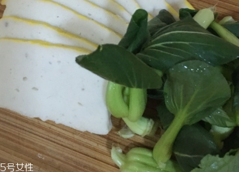 魚(yú)糕怎么烹飪好吃？成品魚(yú)糕做法多