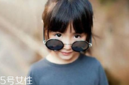 Jasper戴墨鏡，這樣扮酷讓孩子更自信！