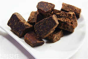 黑糖為什么比紅糖貴？經(jīng)期吃紅糖好還是黑糖好？