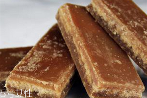 阿膠可以和紅糖一起吃嗎？煮紅糖水要放多少紅糖？