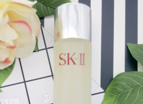 sk2神仙水怎么看生產(chǎn)日期？神仙水之前一定要擦化妝水