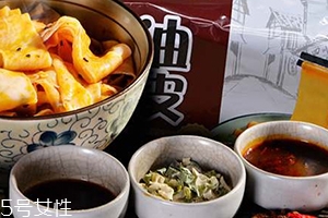 阿寬紅油面皮健康嗎？來(lái)看看它的危害