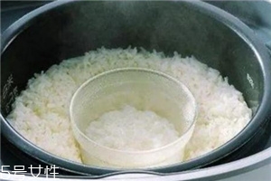 熱水煮飯還是冷水煮飯好？這樣煮飯更好吃
