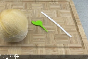 泰國烤椰子多少錢一個？味道非常特別