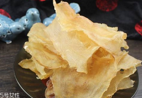 鱈魚(yú)膠和花膠的區(qū)別 屬于不同的部位