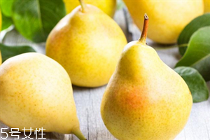 減肥一天吃幾個梨子？怎樣吃梨子減肥？