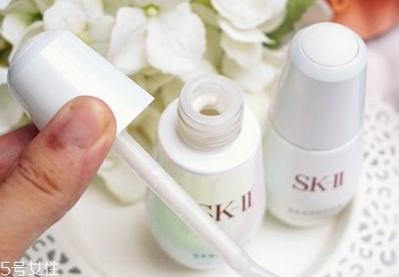 sk2小燈泡和小銀瓶哪個好？sk2小燈泡使用測評