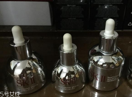 sk2小燈泡和小銀瓶哪個好？sk2小燈泡使用測評