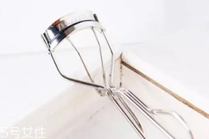 2018睫毛夾哪個牌子好？8款最受歡迎的睫毛夾推薦
