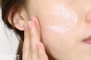 面霜有哪些涂抹方法？有些不適合點(diǎn)涂