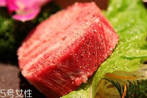 神戶牛肉多少錢(qián)一斤 天價(jià)牛肉你吃過(guò)嗎