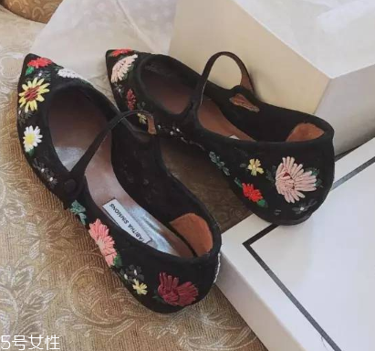 tabitha simmons鞋子多少錢？美到骨子里的高跟鞋