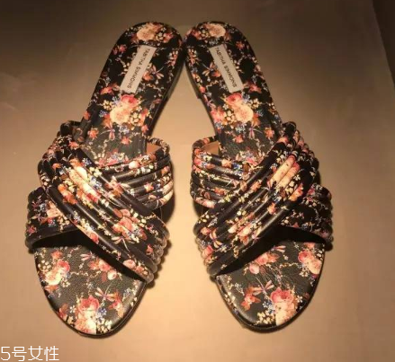 tabitha simmons鞋子多少錢？美到骨子里的高跟鞋