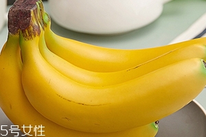 凍了的香蕉能吃嗎？可能出現(xiàn)舌頭發(fā)麻